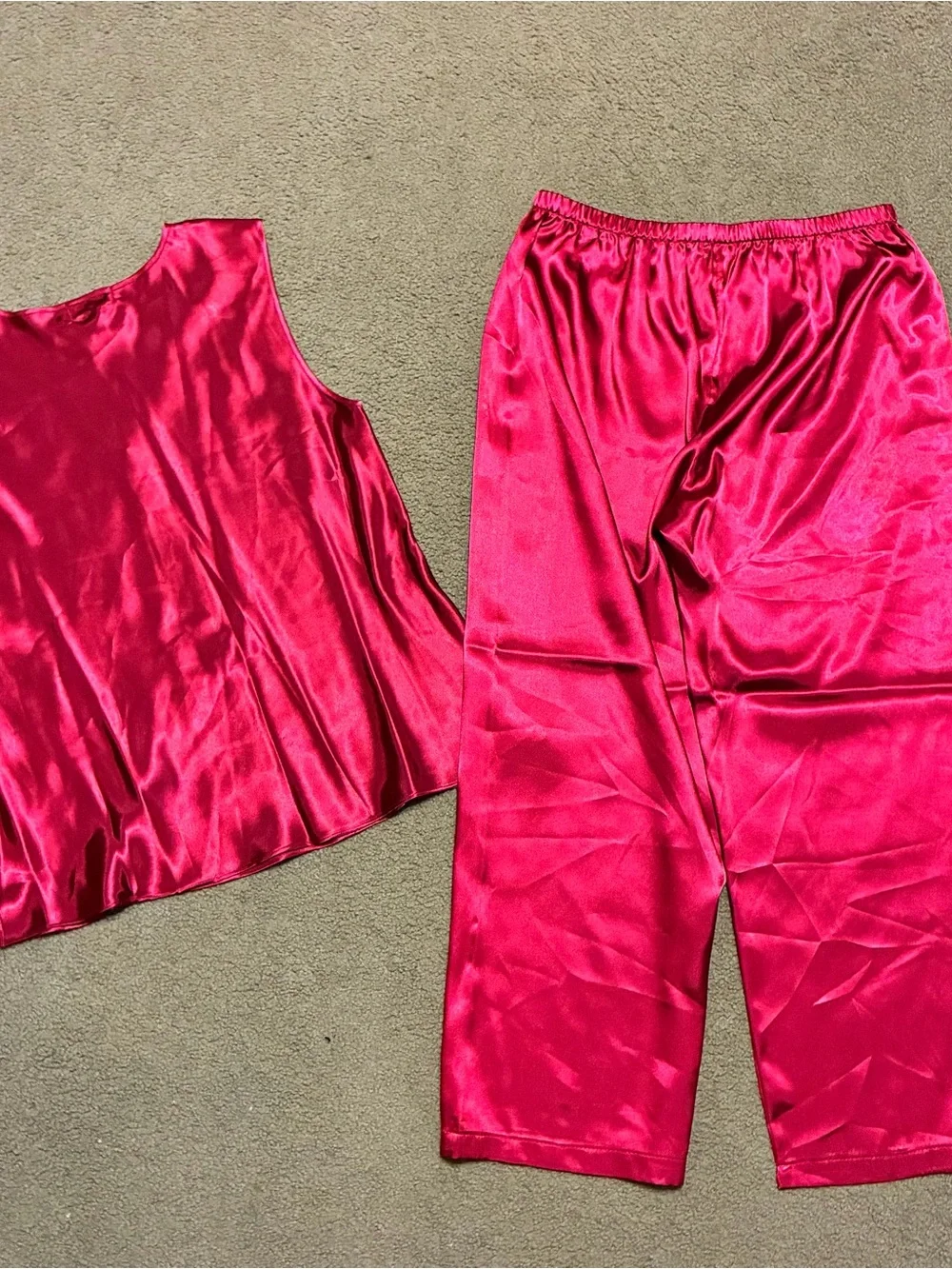 Nine & Co. Women’s Red Satin Pajama Set Top & Pants Lace Yoke Size M Pjs